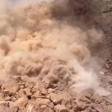 采石场滑坡(Quarry Rockslide in Oman) 