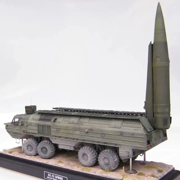 【武器模型】SS-23 Spider地地战术导弹车简易3D数模图纸 STEP格式
