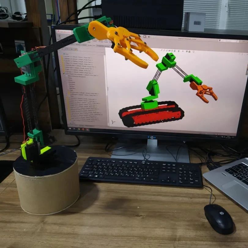 【机器人】遥控履带机械臂（机械手）3D数模图纸 Solidworks设计
