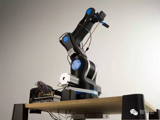 【机器人】BCN3D 5轴机器人臂MOVEO设计图纸 solidworks STL格式 控制源代码