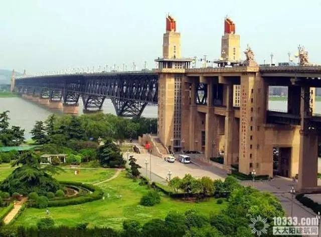 南京长江大桥拟花9亿维修两年半