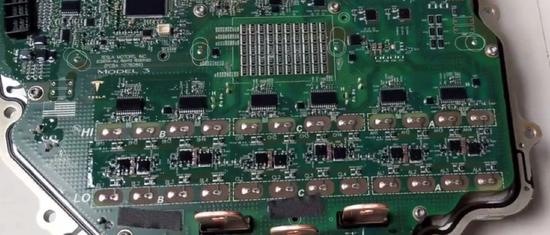 特斯拉Model 3电机控制器硬件分析与Model X前驱驱动部分硬件对比