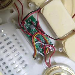 拆解按 摩器：有意思的按键与LED控制电路，学习借鉴一下！