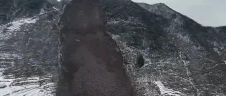 云南镇雄山体滑坡区域岩崩的初步分析 (Rockfall)