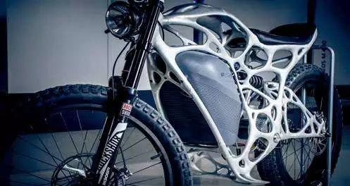 3D拓扑优化、新材料、增材制造技术相结合应用于Airbus APWorks电动摩托车的研发