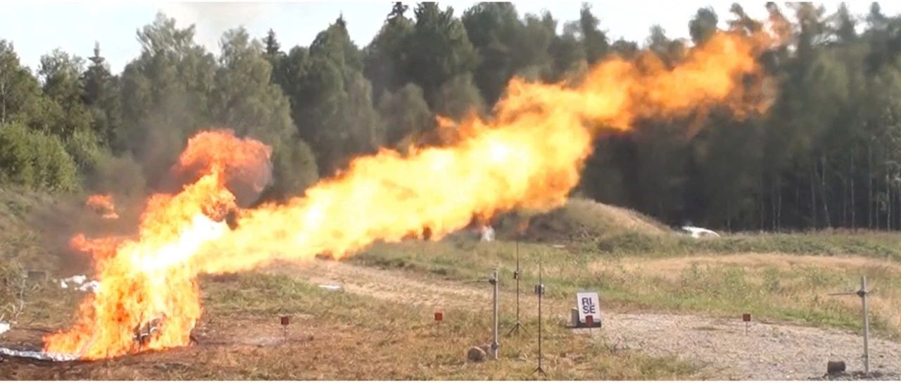 压缩天然气 （CNG） 和氢气 （H2） 气瓶：火灾和灭火测试