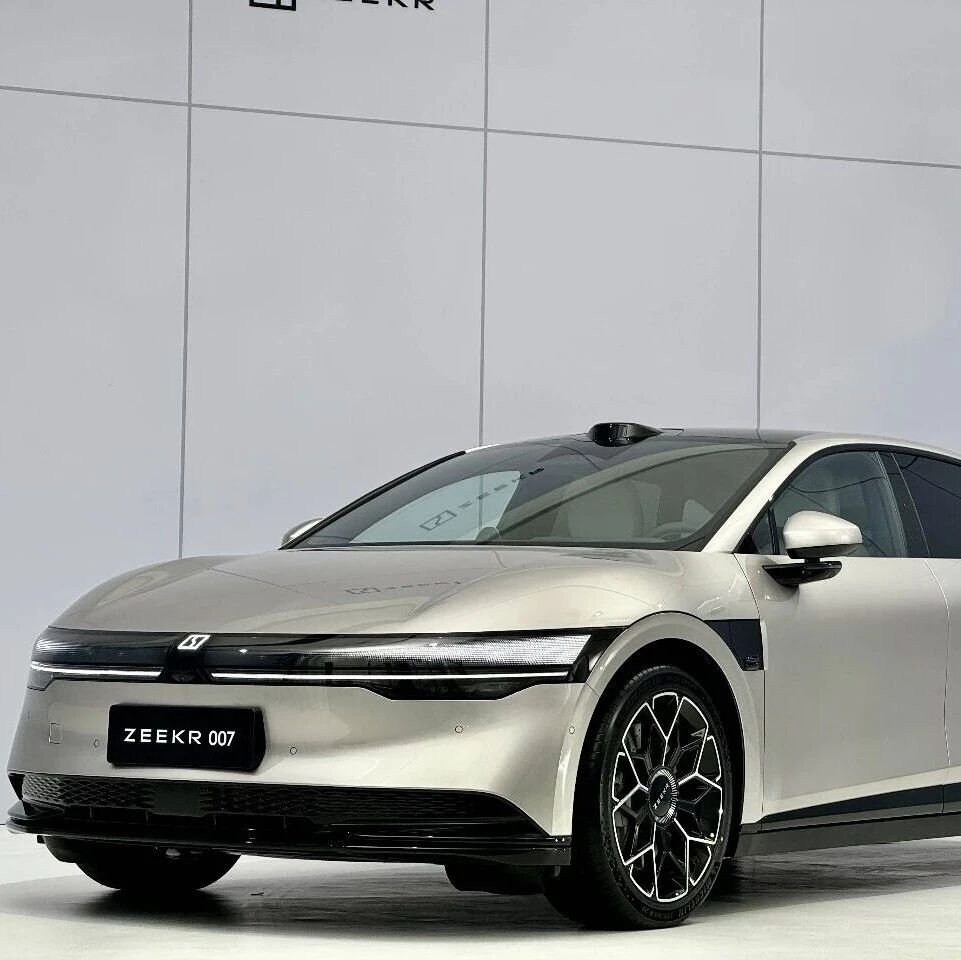 吉利汽车2025年中期年报