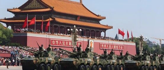 震撼！北斗 + 天眼，九三阅兵上中国卫星技术如何做到米秒不差