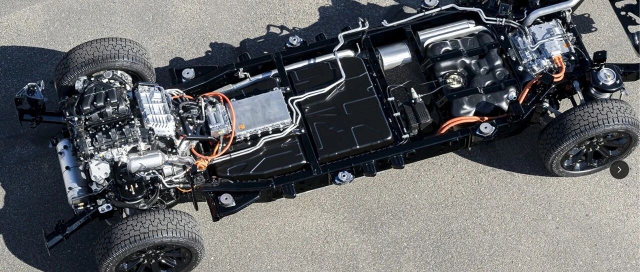 深度解析公羊装运者：既能越野又无续航焦虑，这款 “桥梁车型” 如何重塑电动化未来？