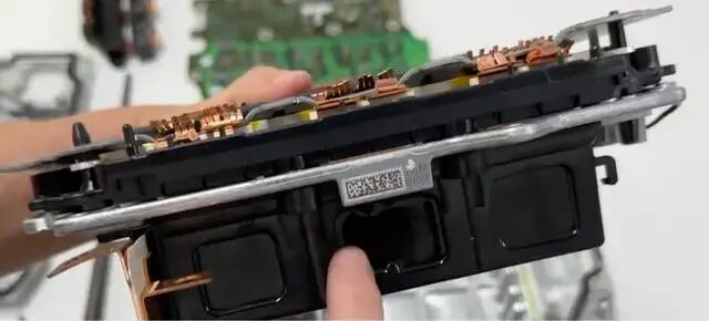 拆解小米SU7逆变器：这几个设计非常亮眼-有驾