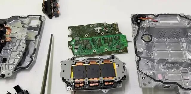 拆解小米SU7逆变器：这几个设计非常亮眼-有驾