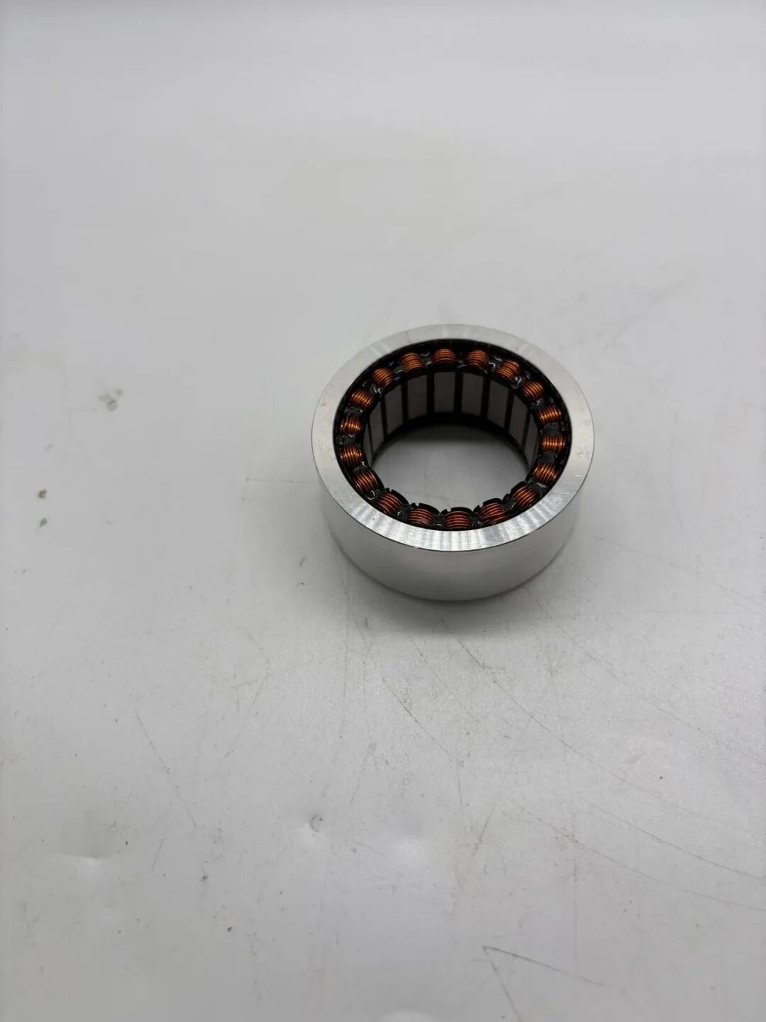 定子与圆形定子套的端面状态